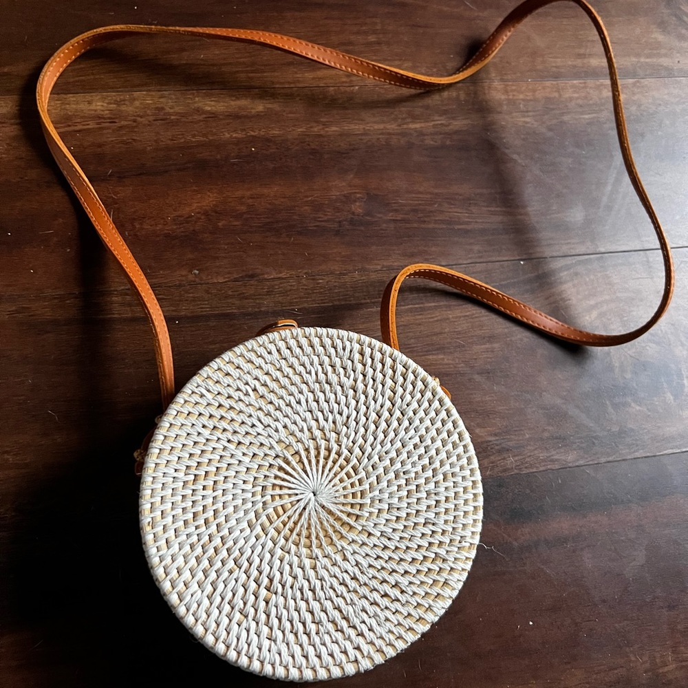 Circle woven bag from Bali